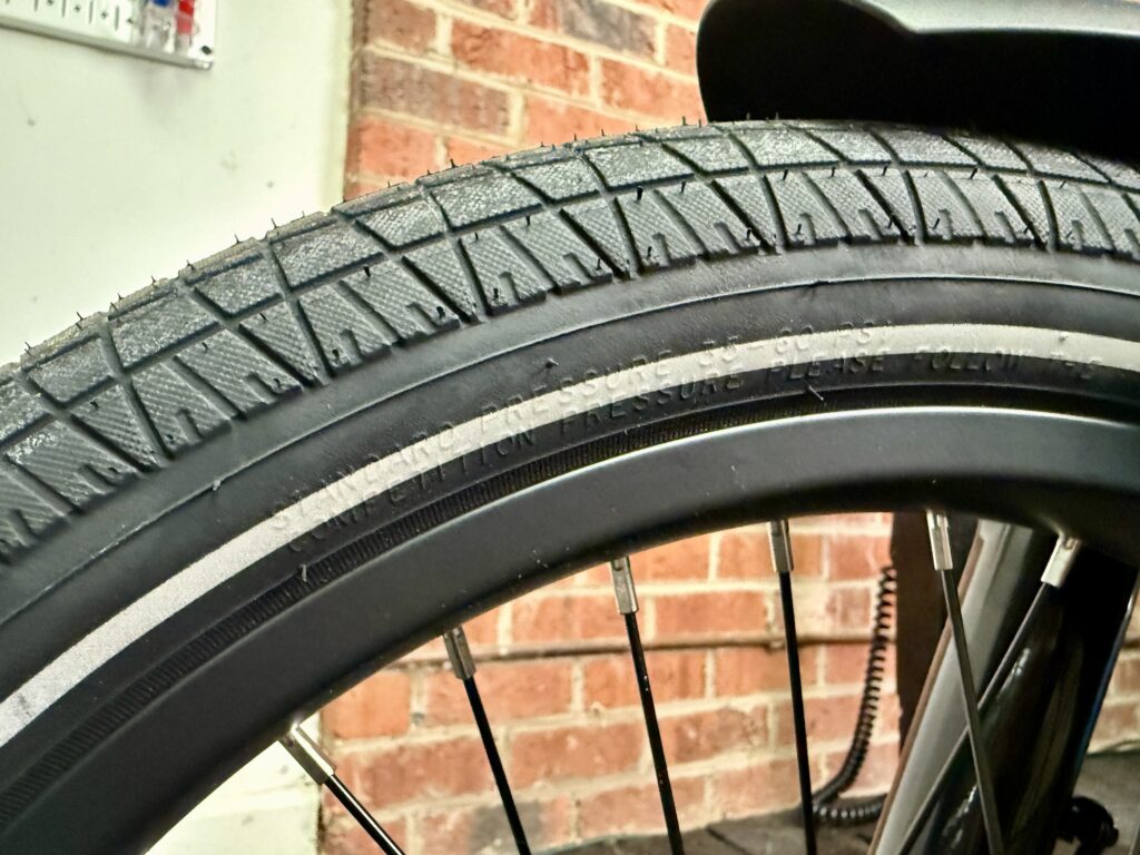 aventon abound tire pressure